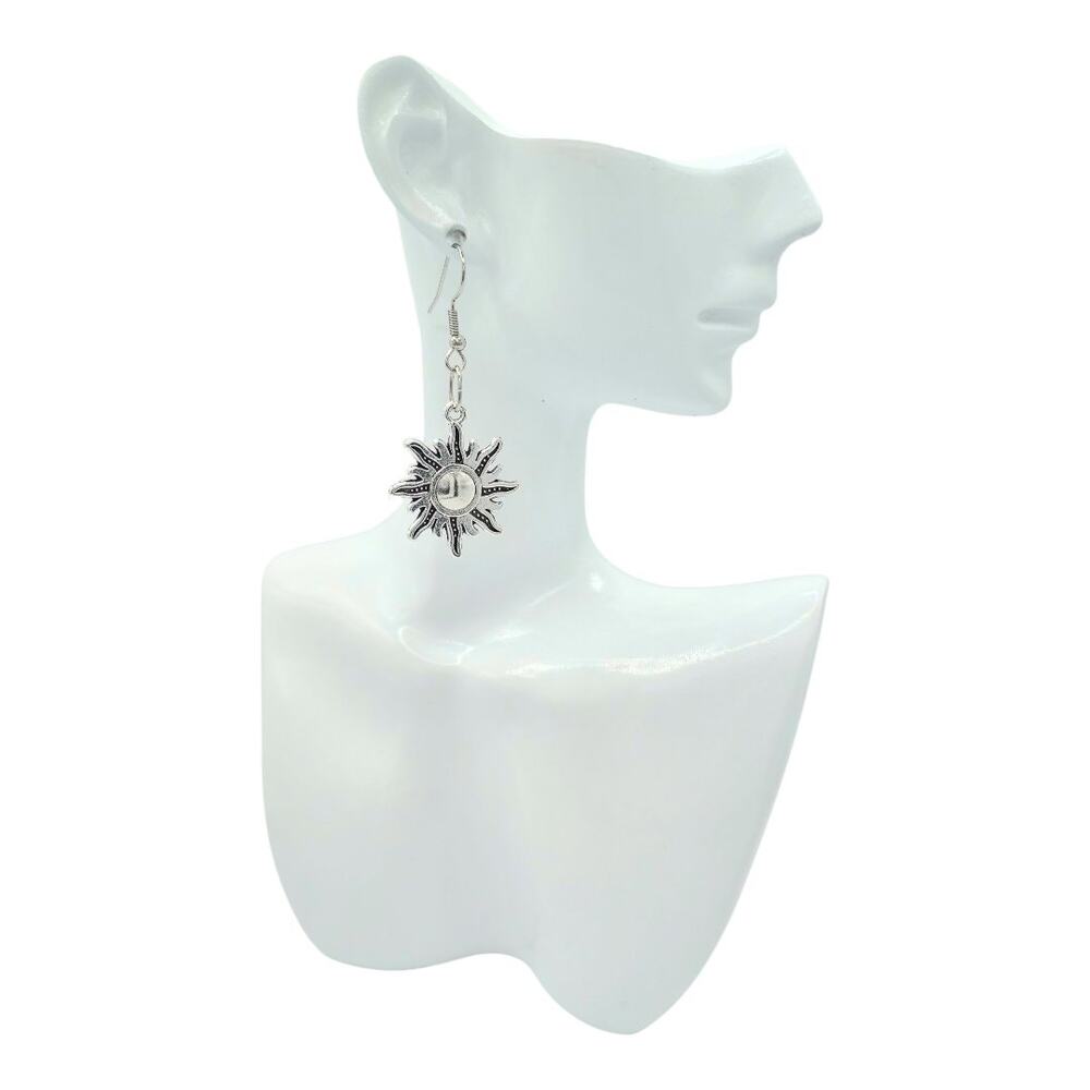 Silver sunburst dangle earrings — lightweight boho celestial jewelry - Picture 3 of 3